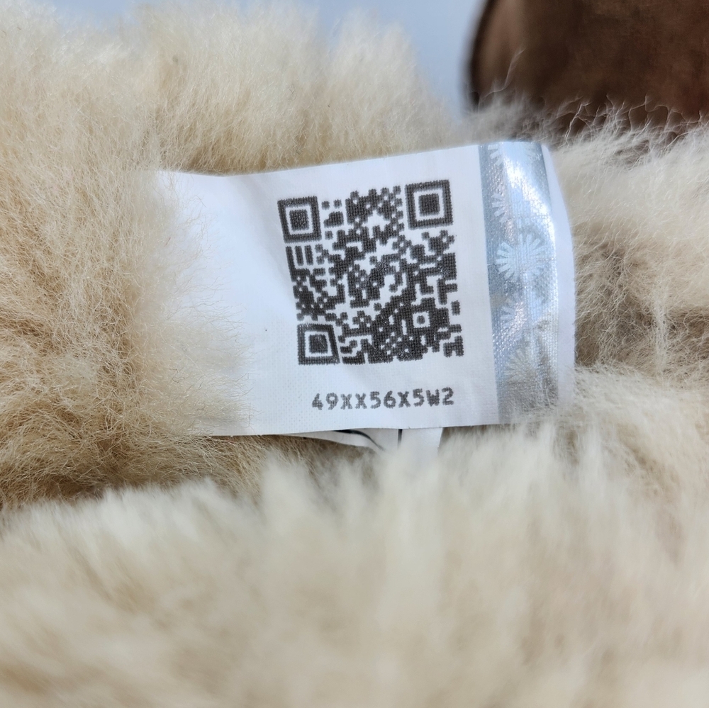 UGG Australia Classic Short Chestnut Tan Sheepskin Shearling Lined Pull-On Boots - Picture 12 of 13